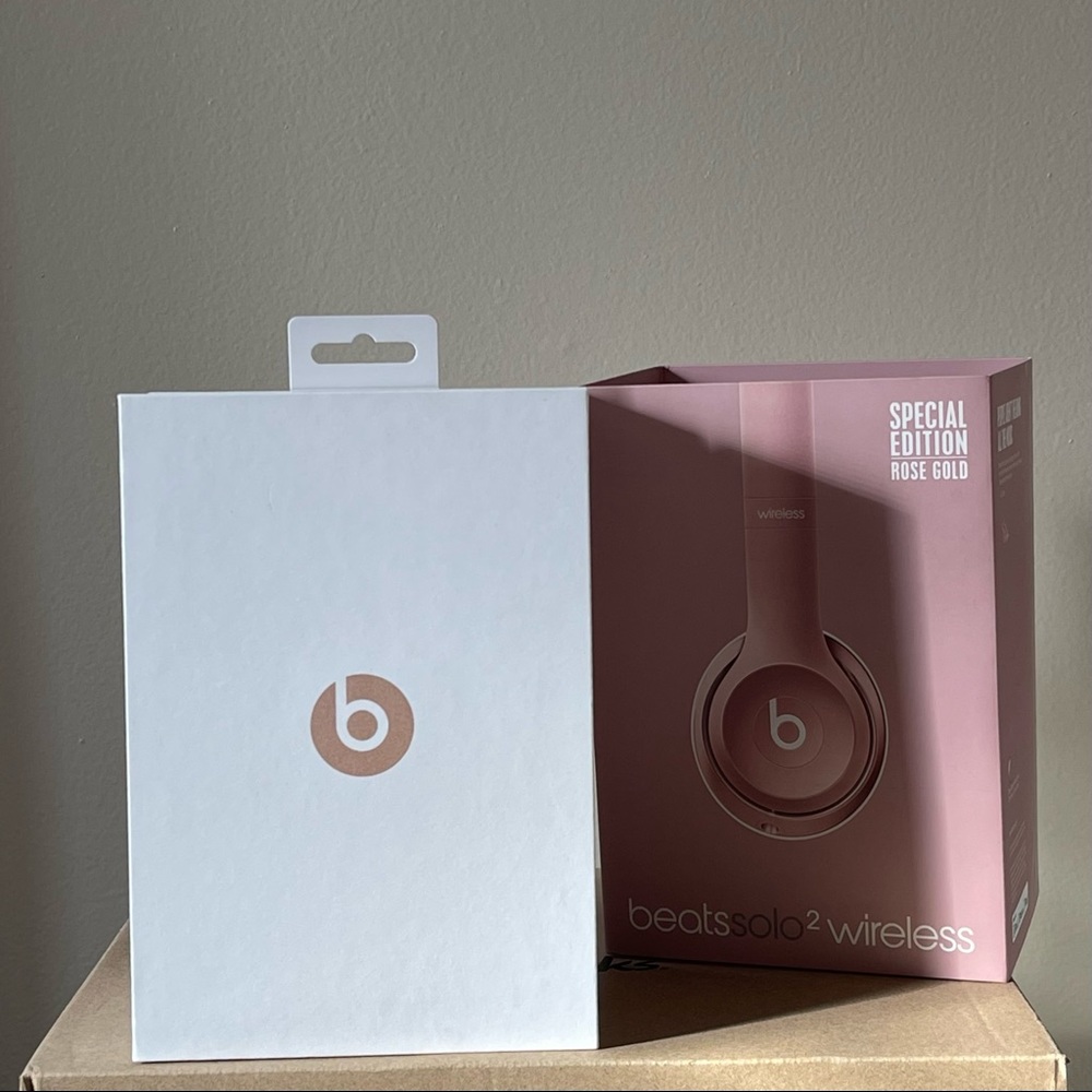BEATS SOLO2 Wireless - Picture 7 of 11
